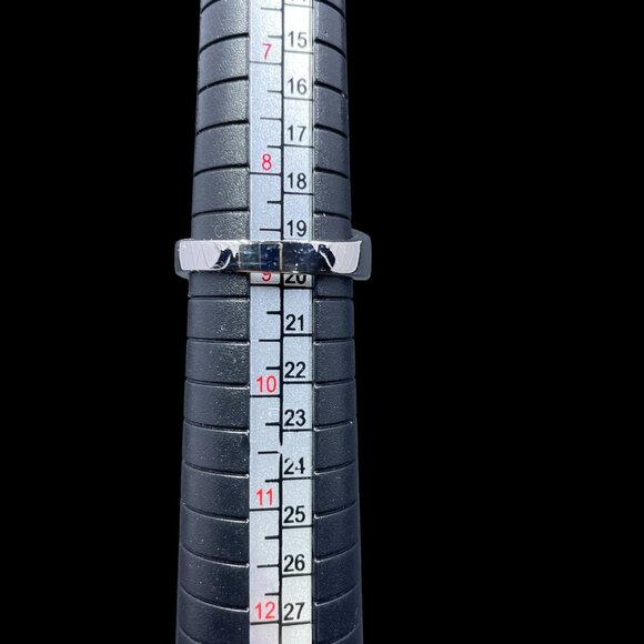 Lia Sophia Mother Of Pearl Ring Silver Tone Crystal Accent Modern Minimalist Chi - Picture 8 of 9